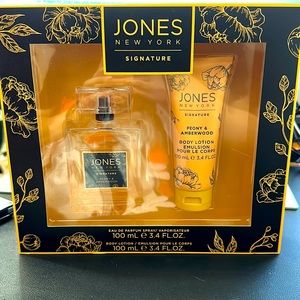 Jones New York Signature Parfum and Body Lotion Set